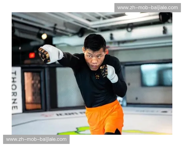 血色八角笼：当“吸血魔”李景亮遇见“半绝地”马修，这一战关乎尊严与救赎